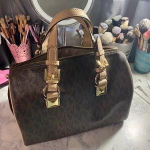 Michael KORS satchel